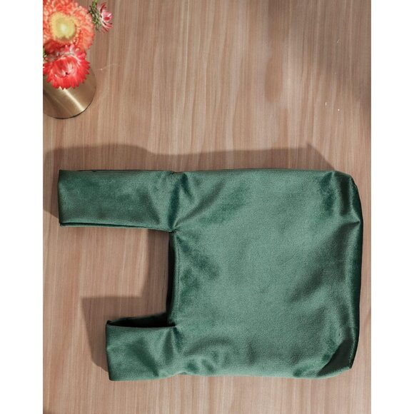 Elegant Velvet Knot Bag, Compact Wrist Purse - Perfect Phone Wallet Gift for Her - Picture 6 of 6